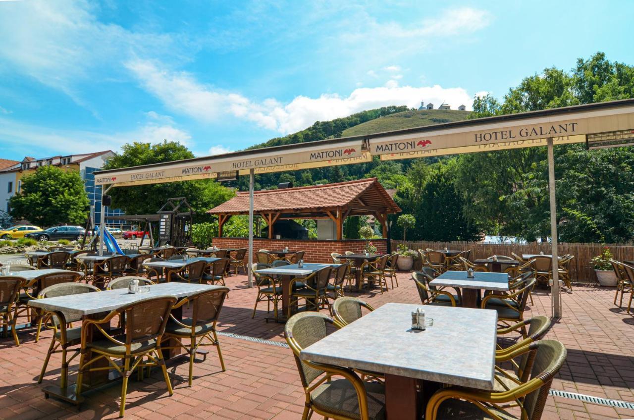 Hotel Galant Mikulov Exterior photo